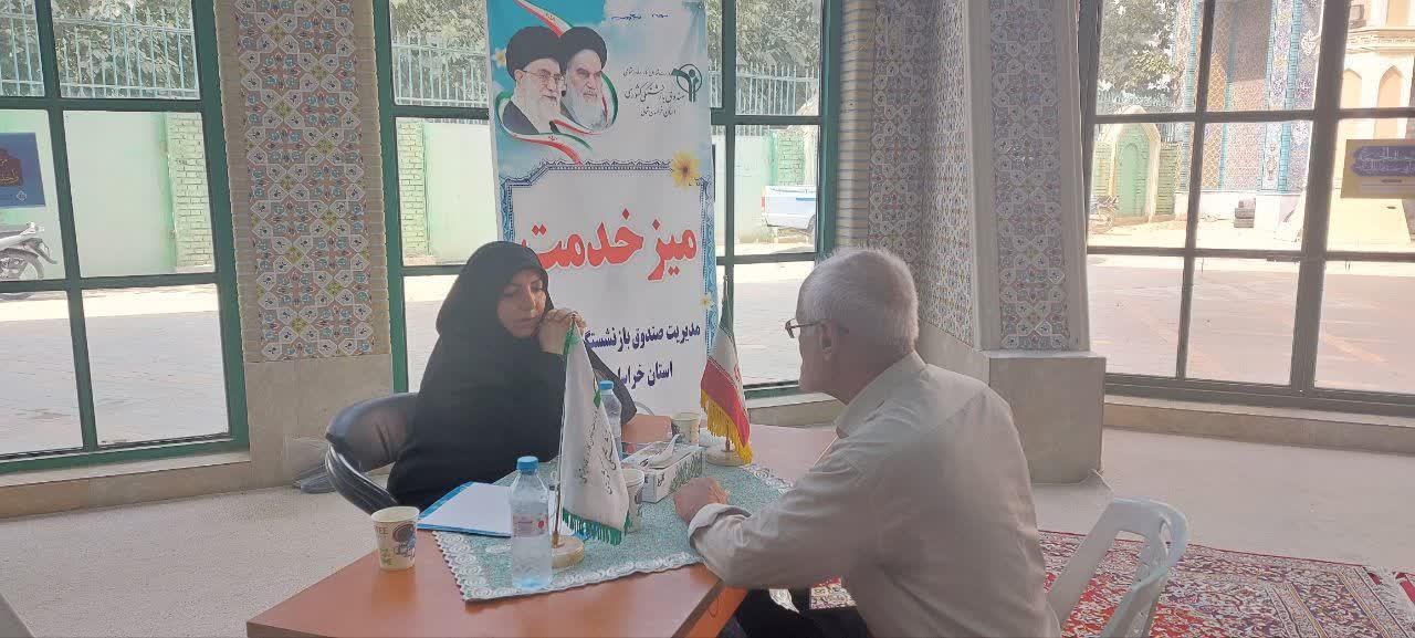 برپایی میز خدمت به بازنشستگان در مصلی بجنورد